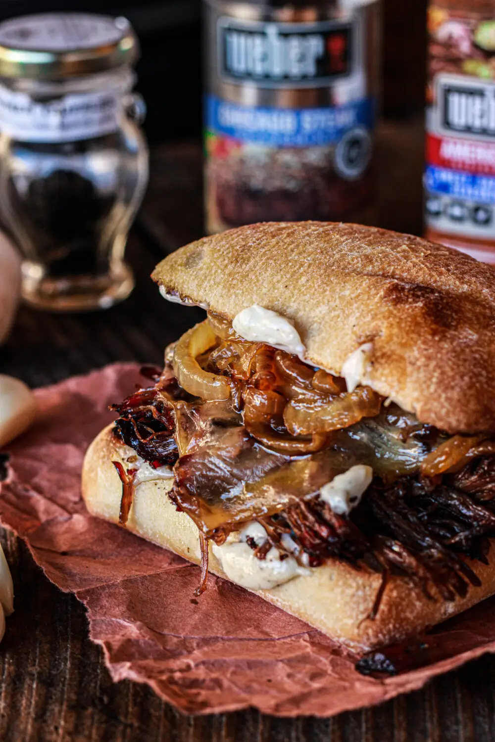 pulled beef sandwich with smoke gouda and black truffle aioli